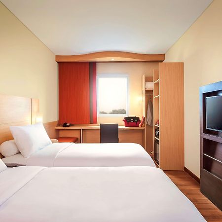 Ibis Makassar City Center Exteriér fotografie