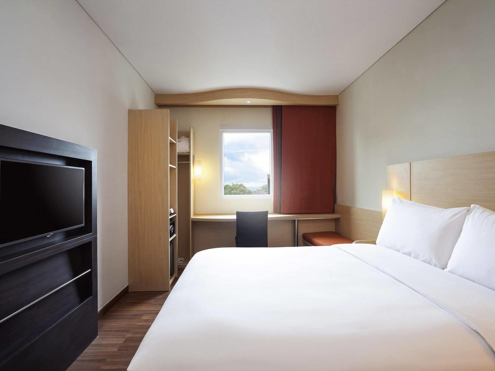 Ibis Makassar City Center Exteriér fotografie